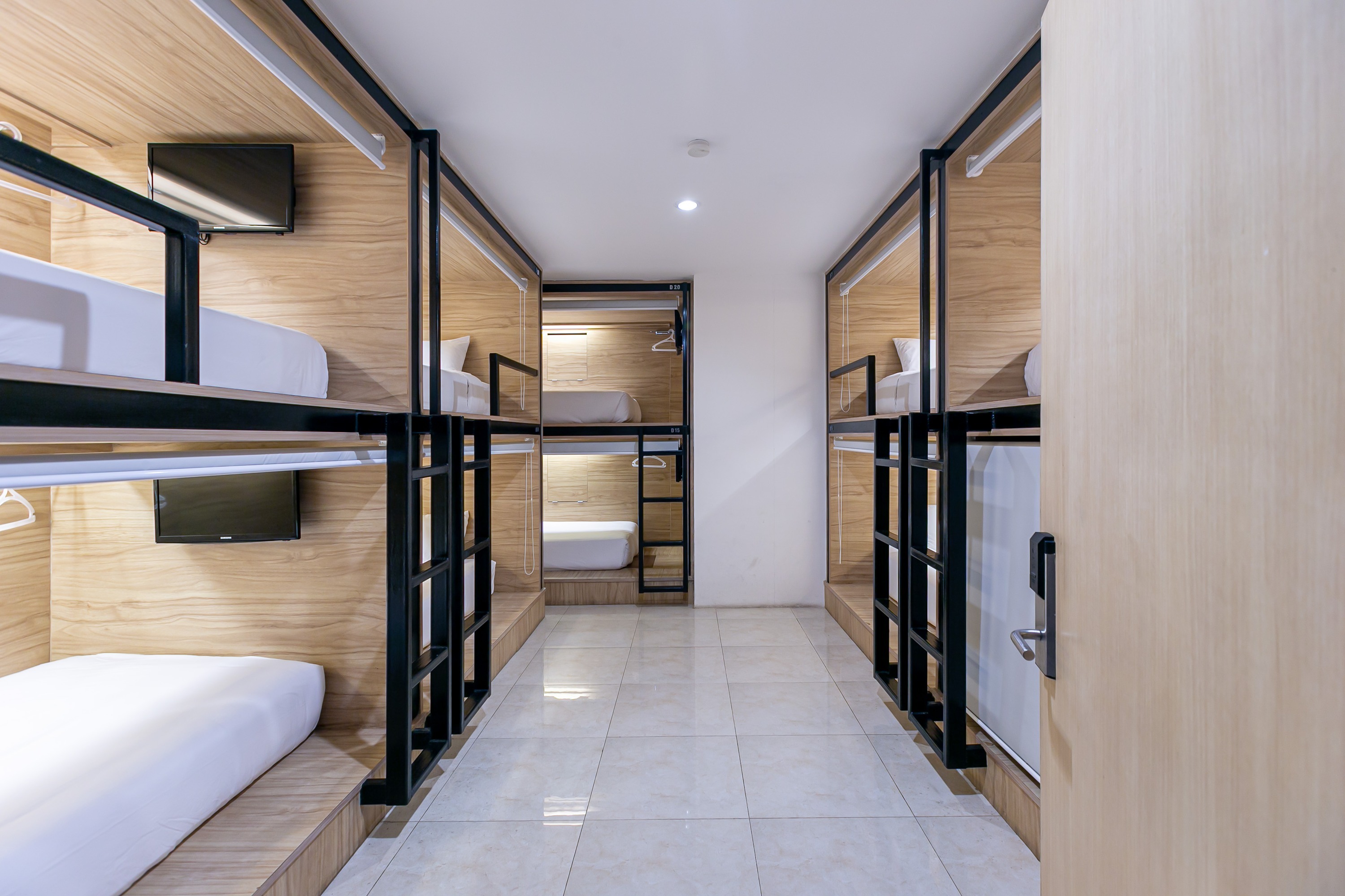 The Bedrooms Hostel Pattaya Room Type - Female 10-bed Dorm