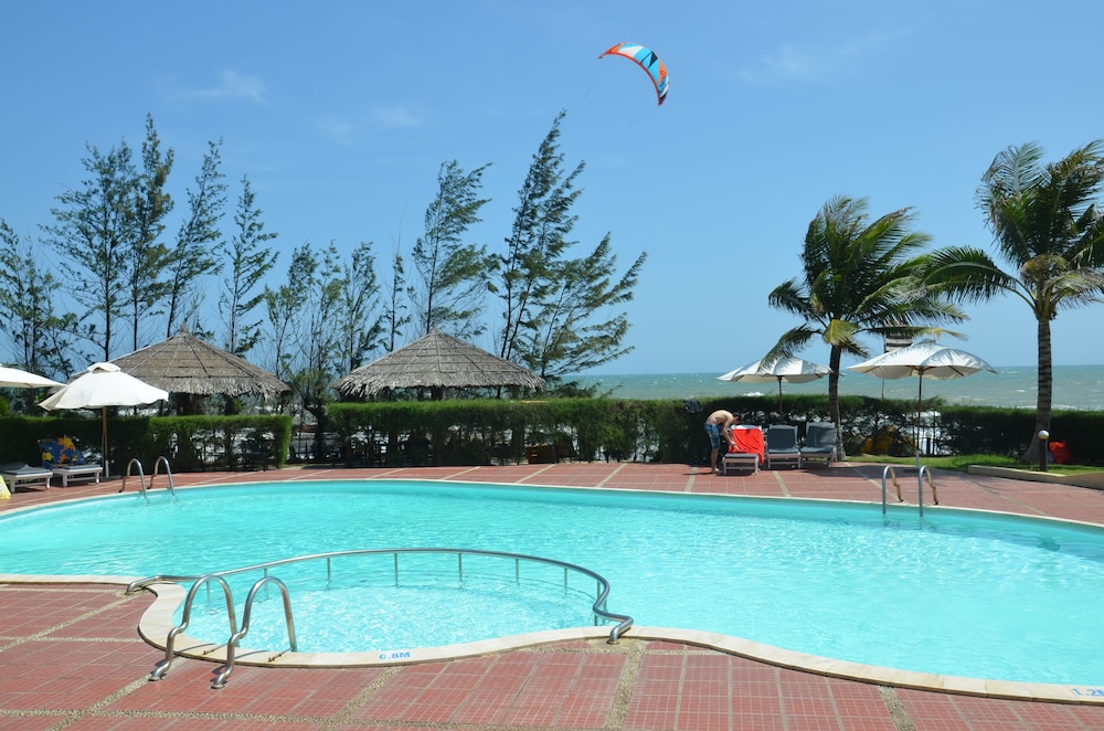 Mui Ne Village Resort