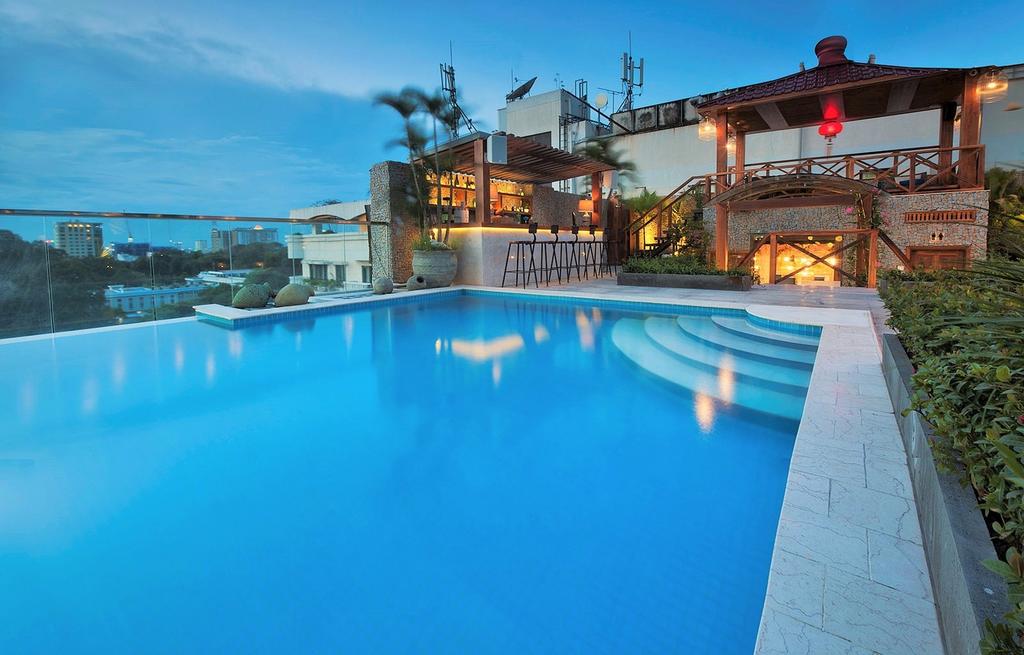 A and Em Signature Hotel