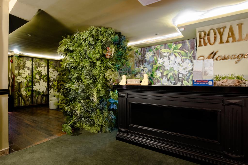 A and Em Signature Hotel