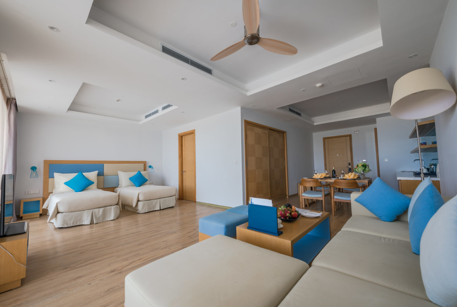 FLC Luxury Hotel Quy Nhon - Tap to explore photos