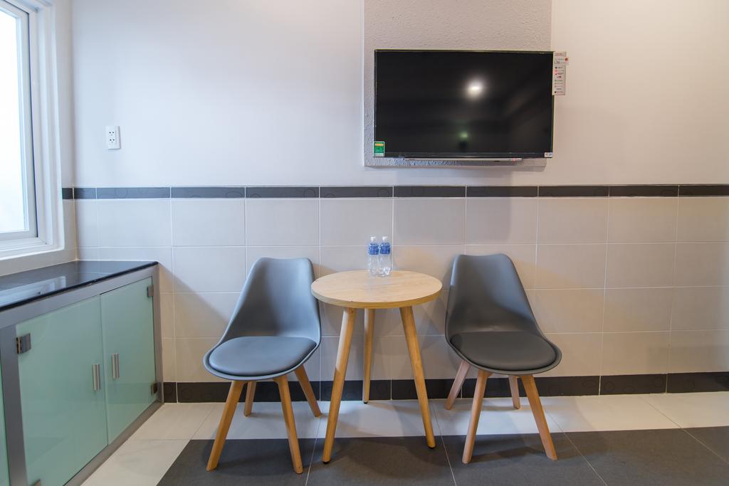 RedDoorz Plus Near Lotte Mart D7