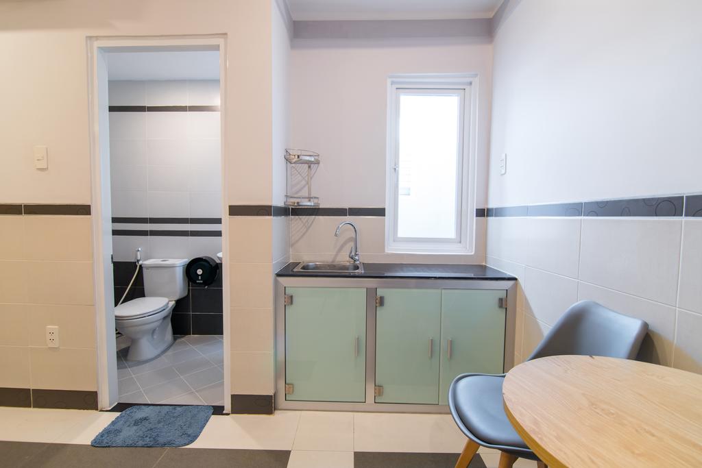 RedDoorz Plus Near Lotte Mart D7