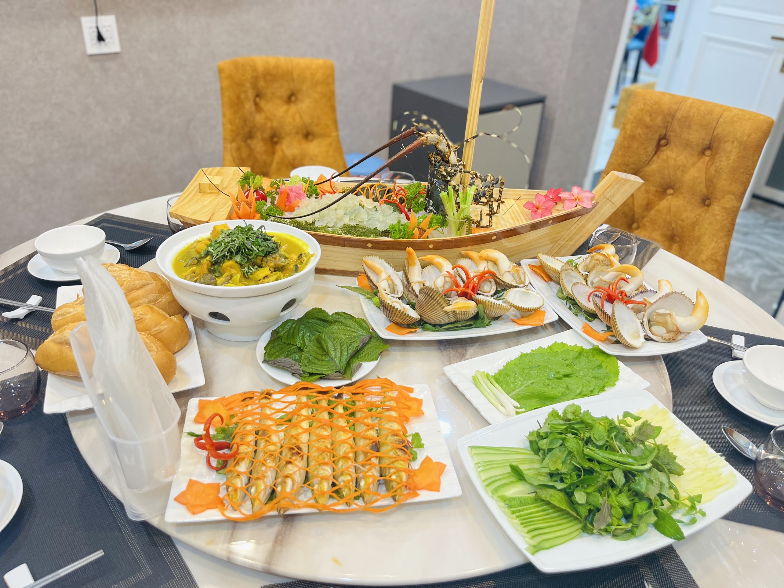 Tiffany Hotel & Restaurant