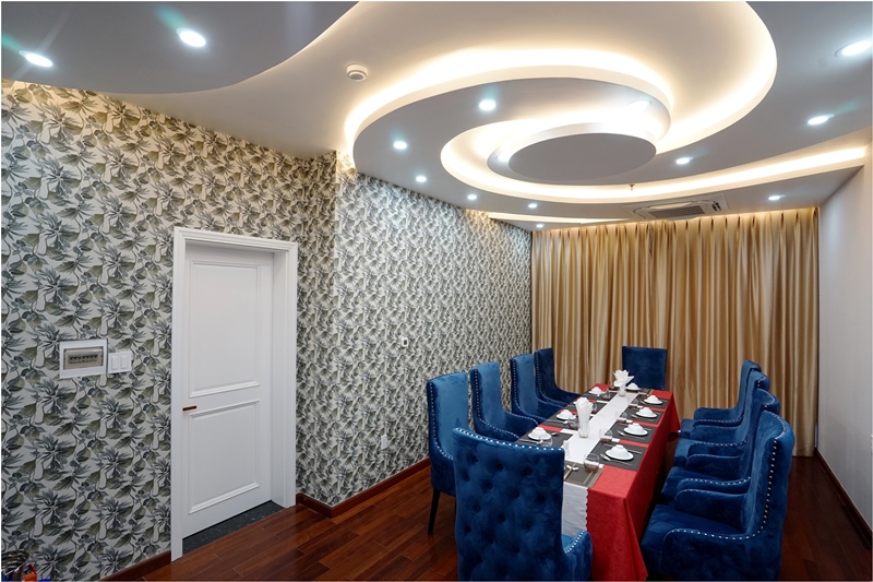 Tiffany Hotel & Restaurant