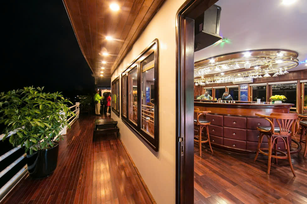 La Regina Royal Cruise