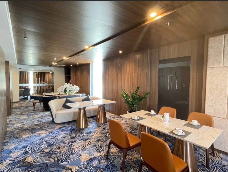 Muong Thanh Luxury Ha Long Centre Hotel