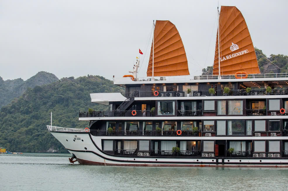 La Regina Grand Cruise