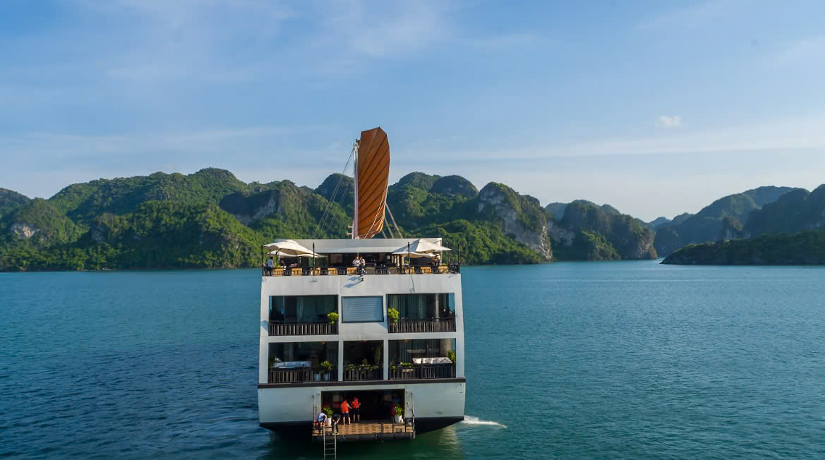 La Regina Grand Cruise