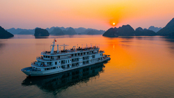Paradise Elegance Cruise Halong