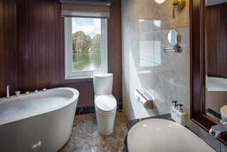 Paradise Elegance Cruise Halong