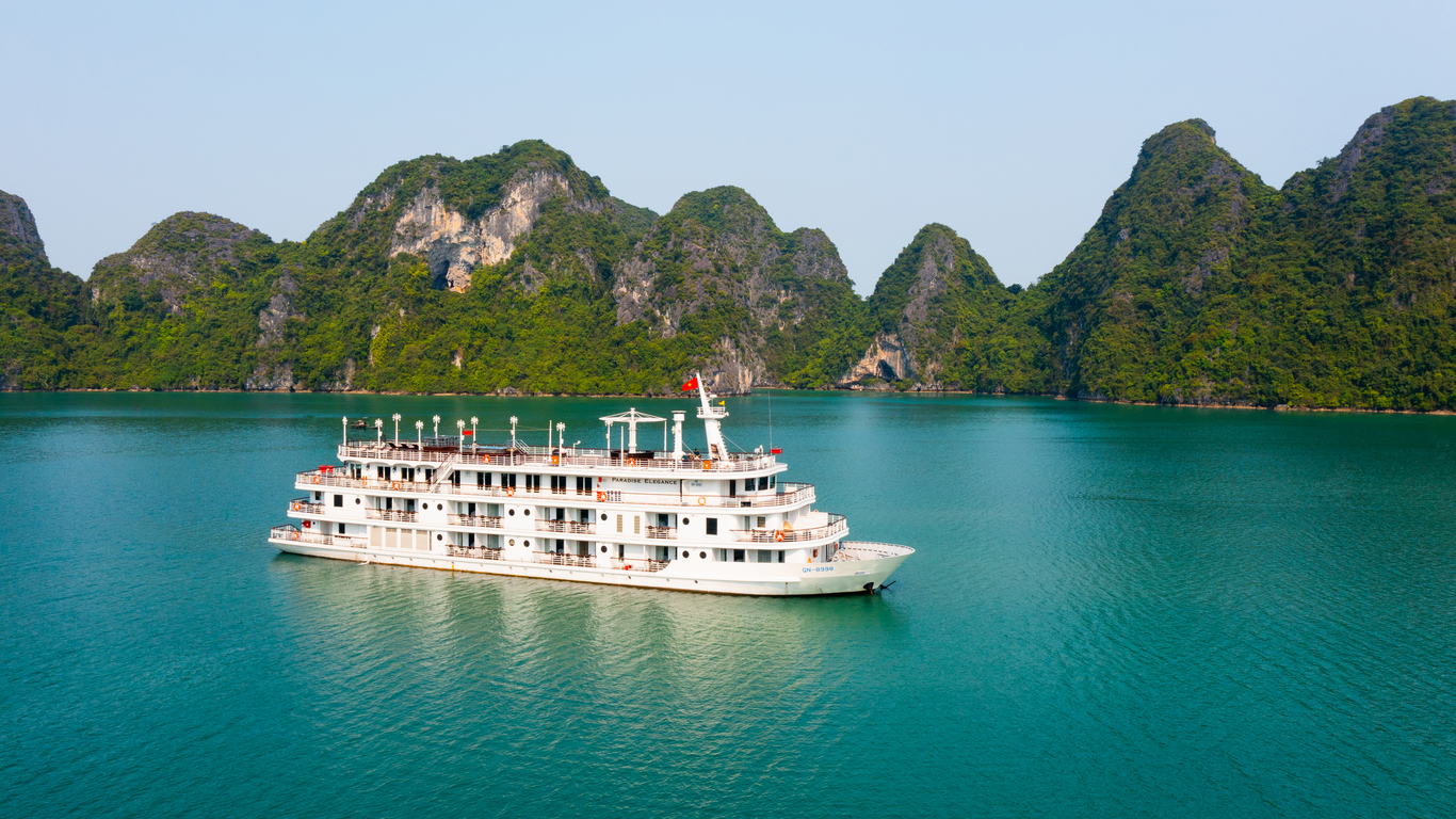 Paradise Elegance Cruise Halong