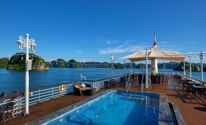 Paradise Elegance Cruise Halong