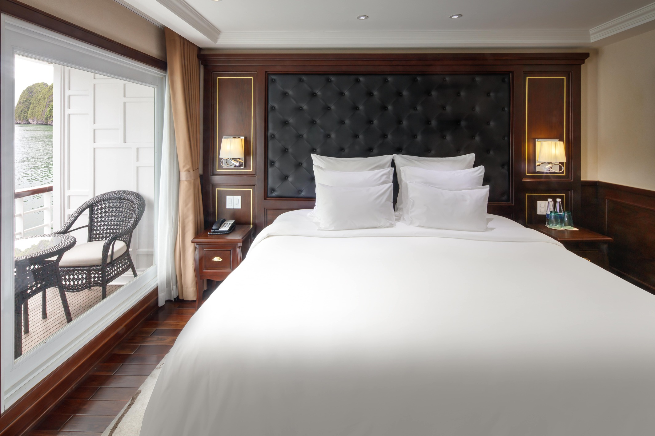 Paradise Elegance Cruise Halong