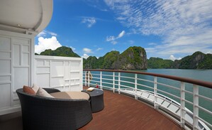 Paradise Elegance Cruise Halong