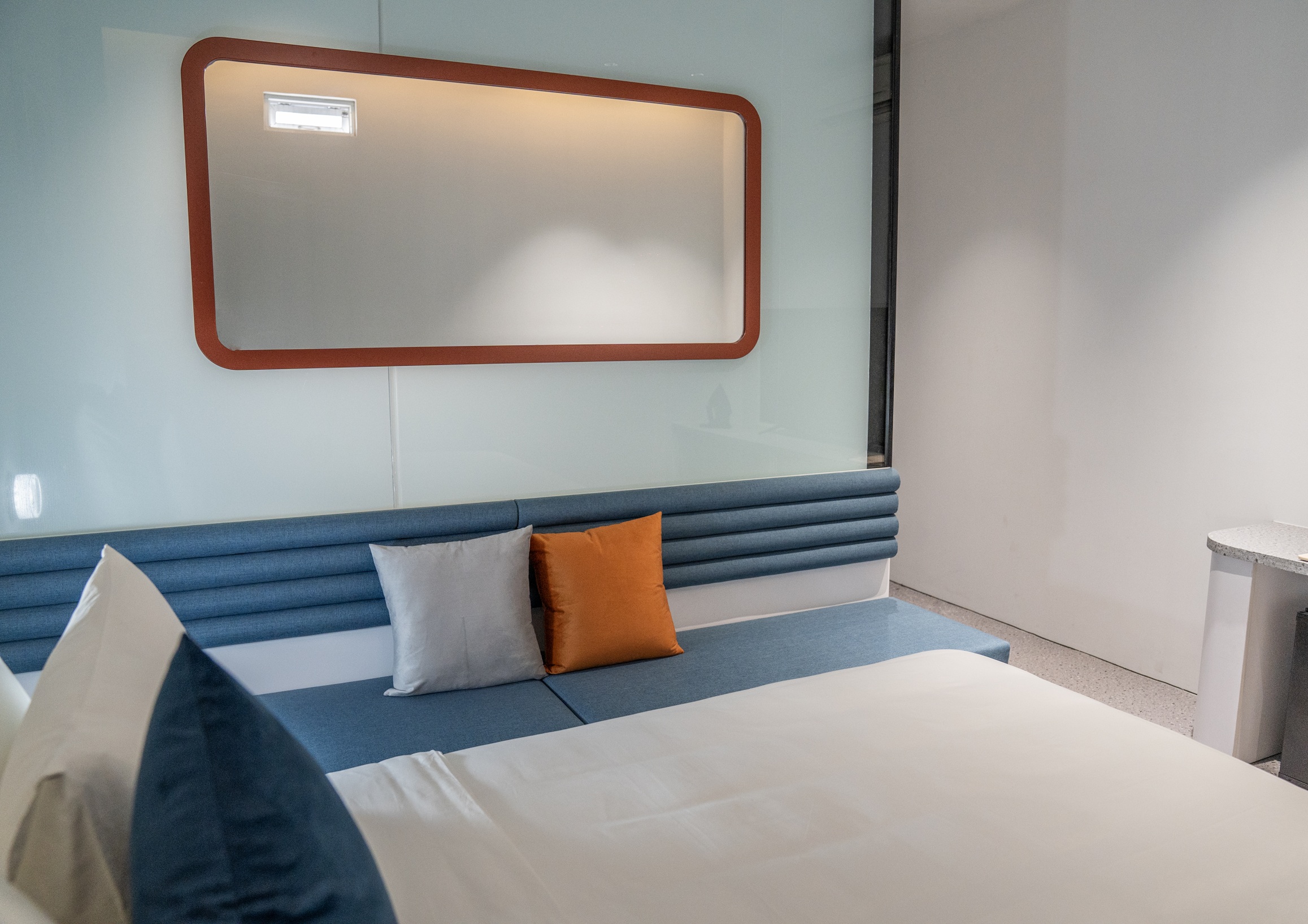 Brown Dot Hotel Saigon