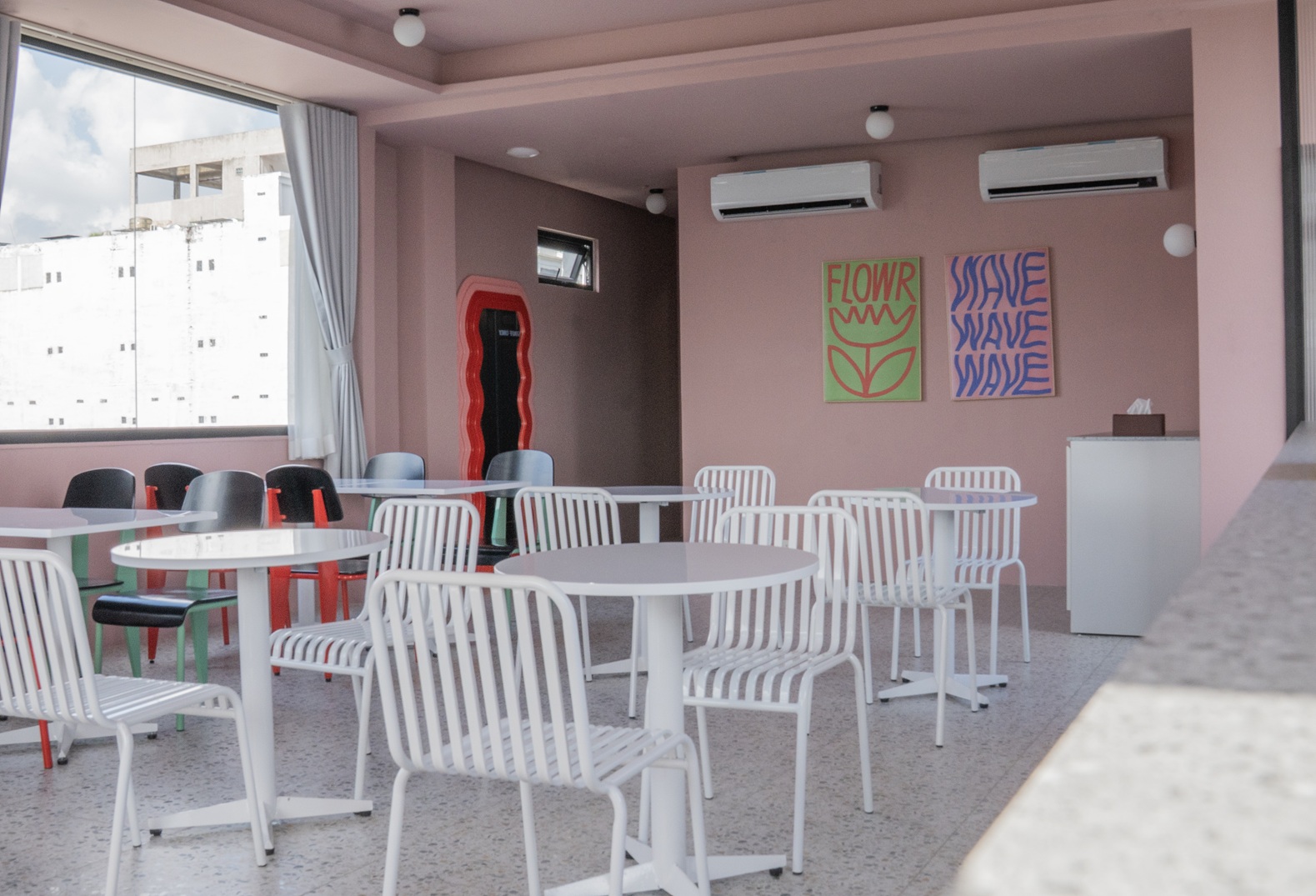 Brown Dot Hotel Saigon