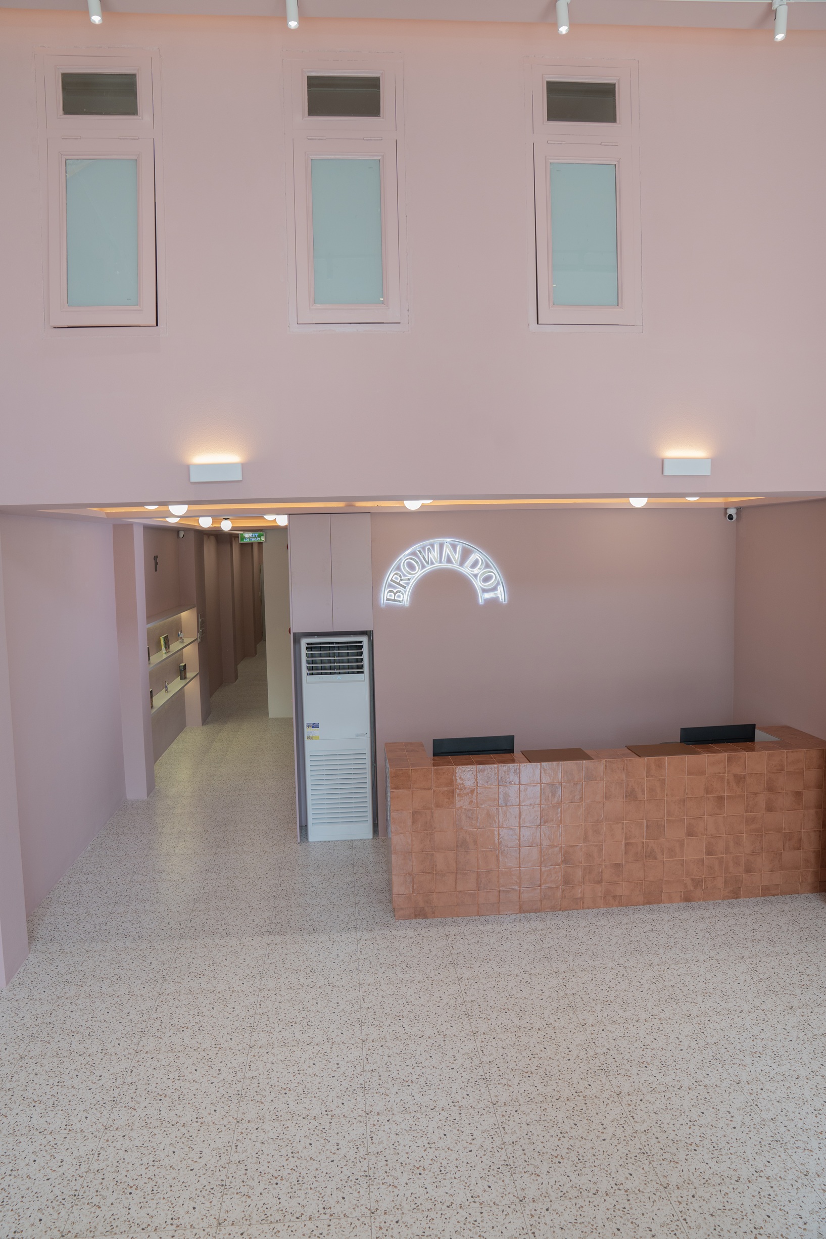 Brown Dot Hotel Saigon