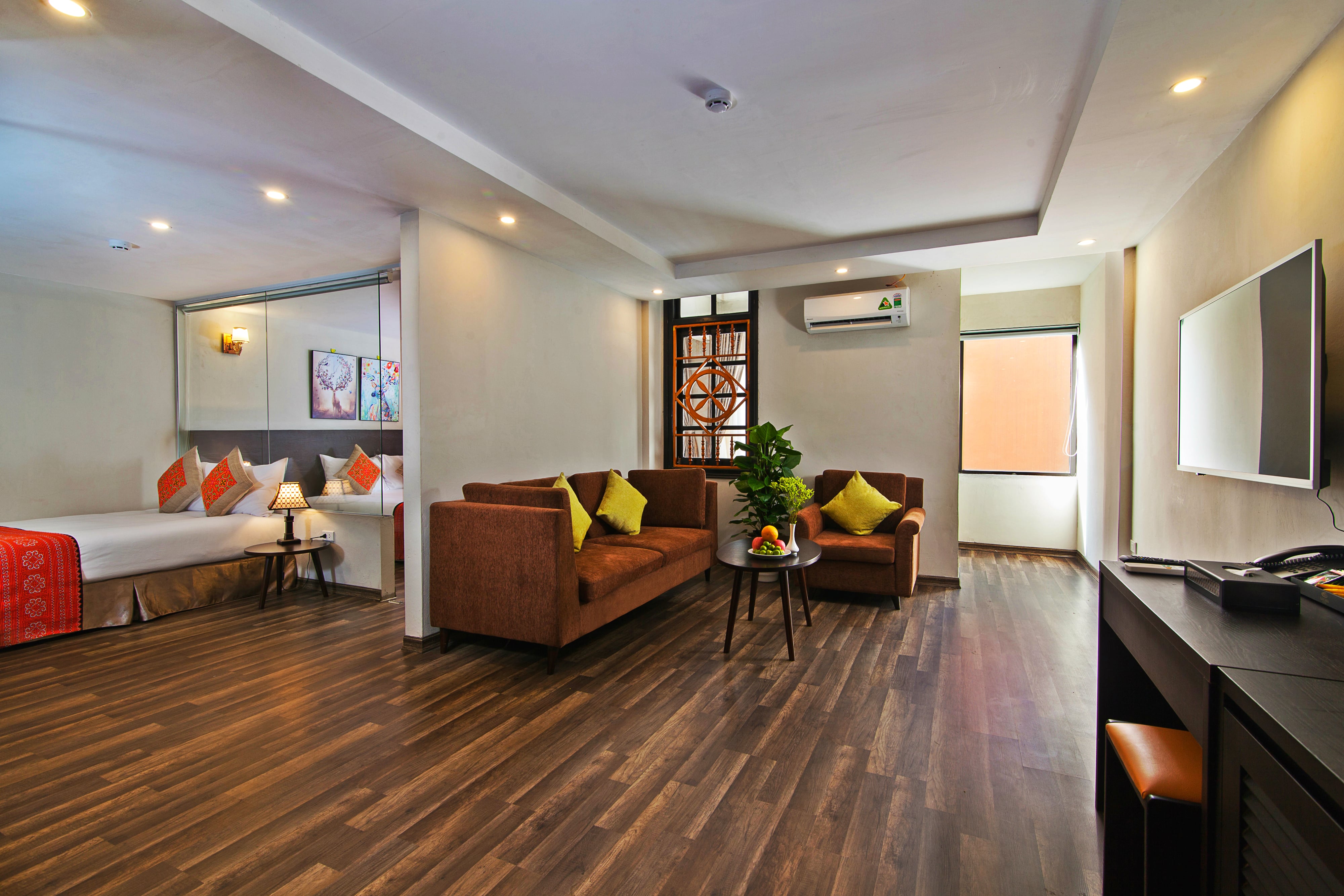 FAMILY SUITE