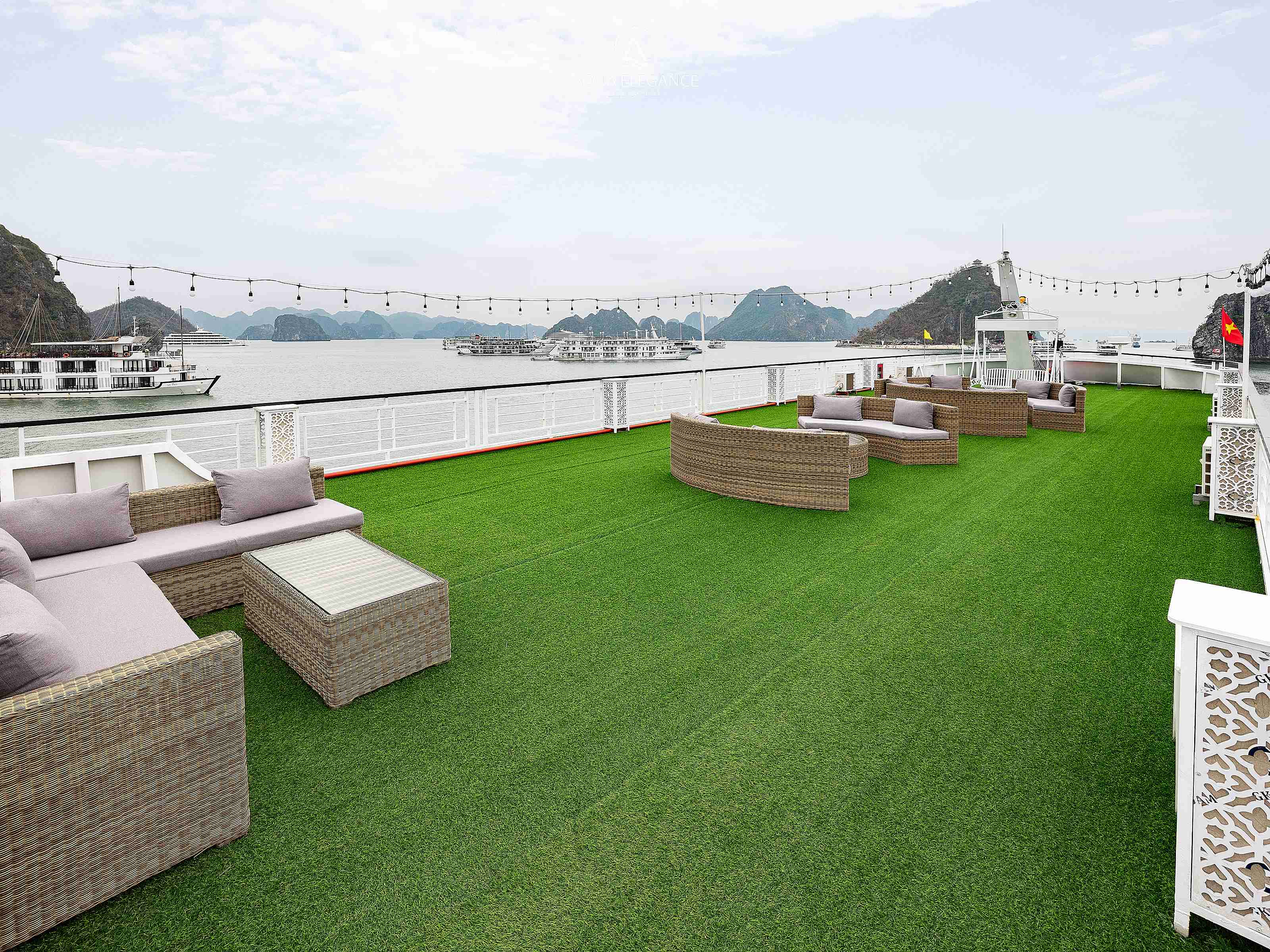 Aqua Elegance Cruise