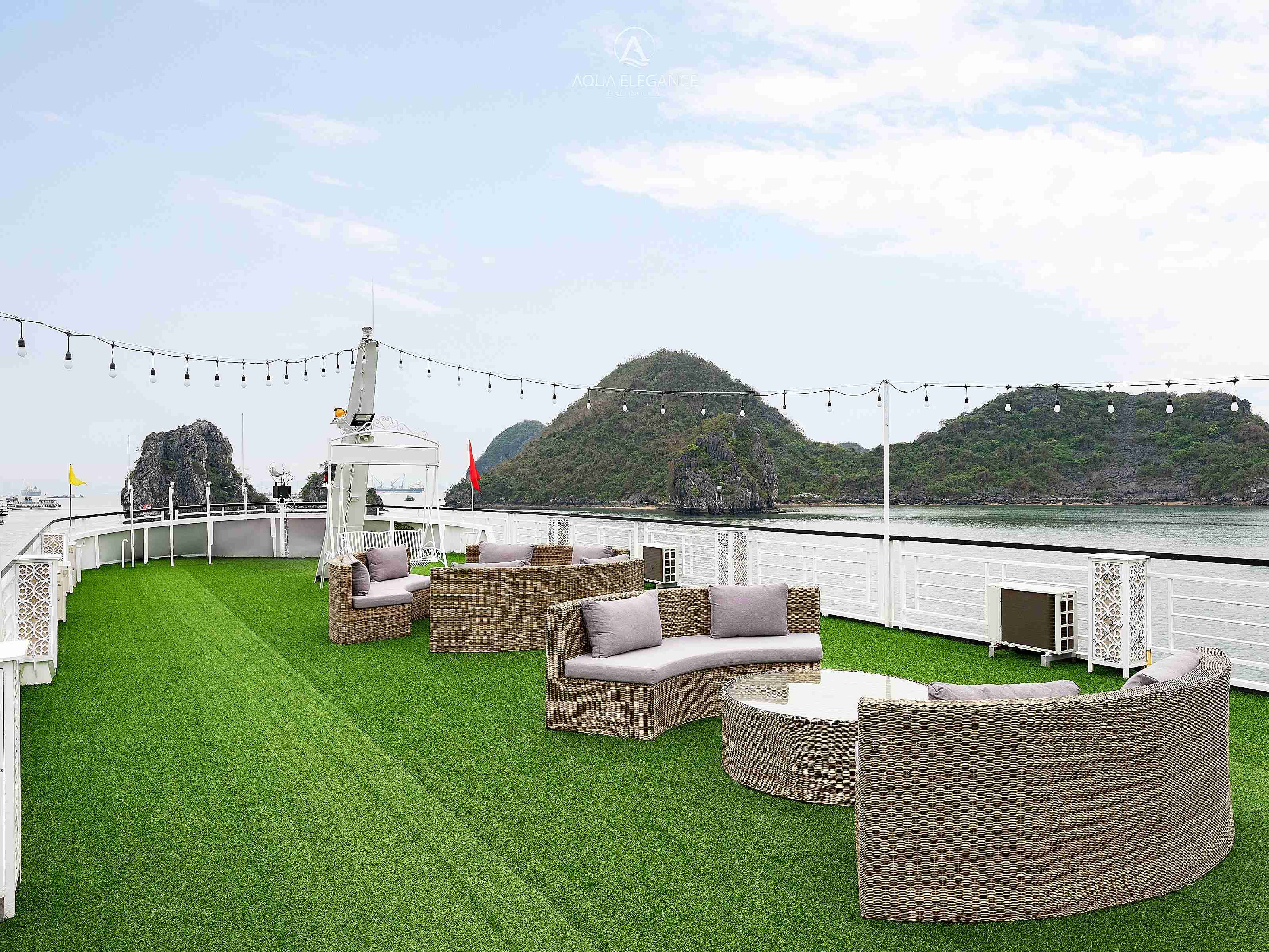 Aqua Elegance Cruise