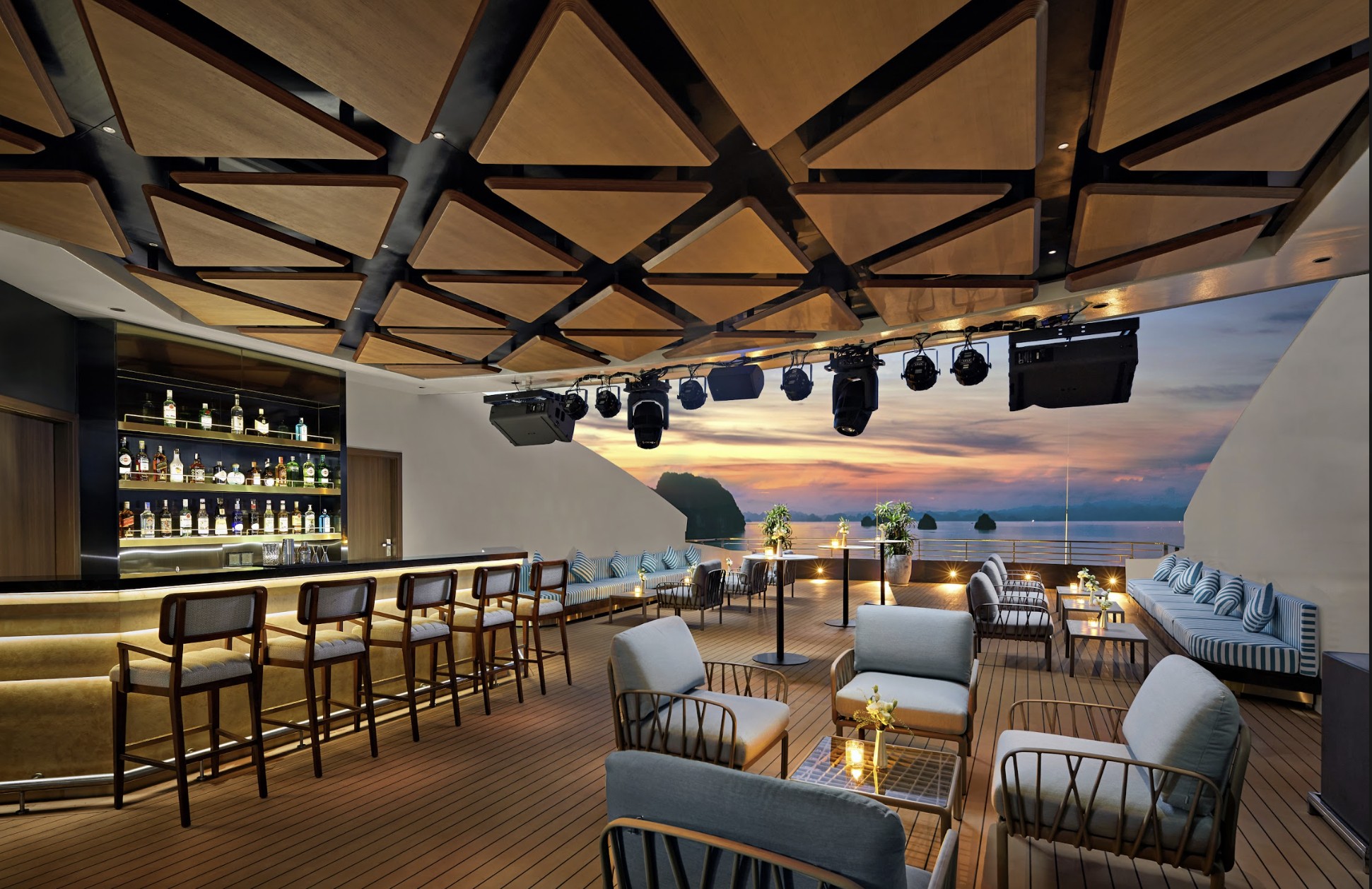 Grand Pioneers Halong Bay Cruise 2