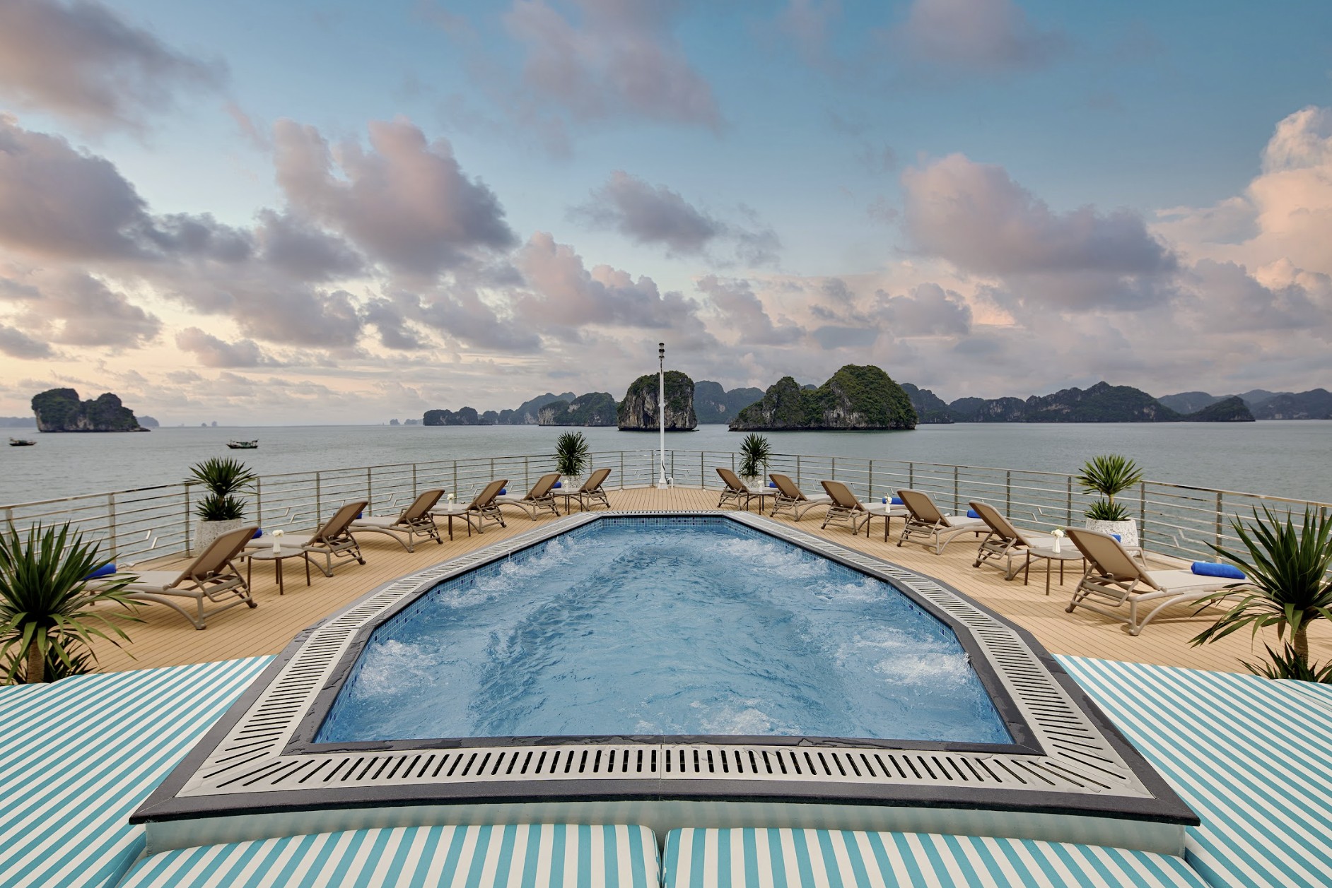 Grand Pioneers Halong Bay Cruise 2