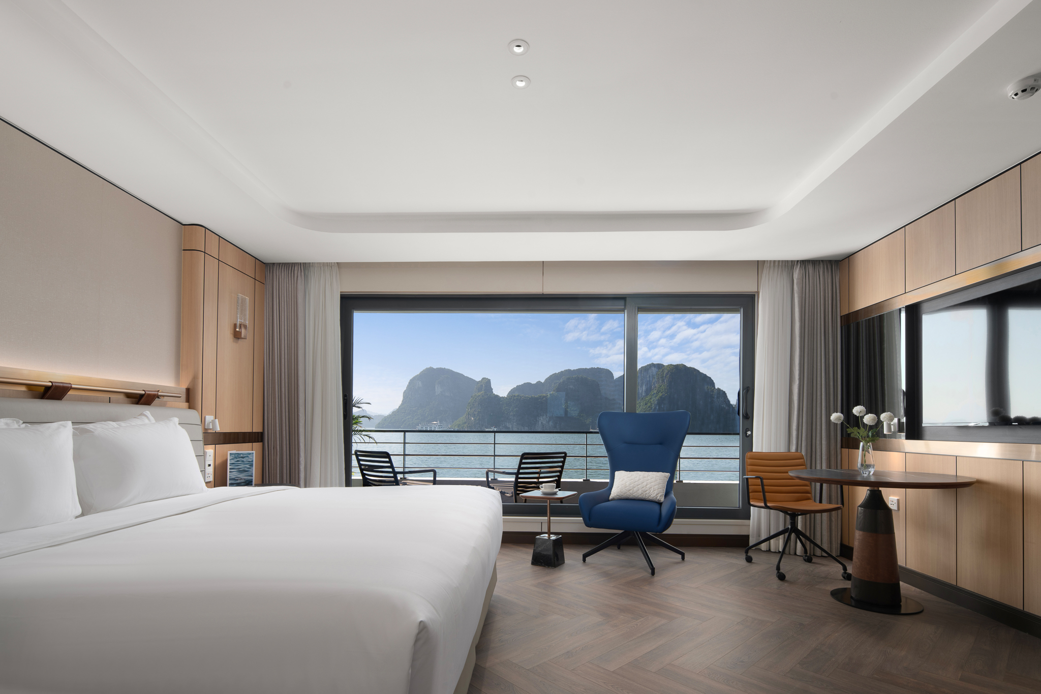 Grand Pioneers Halong Bay Cruise 1