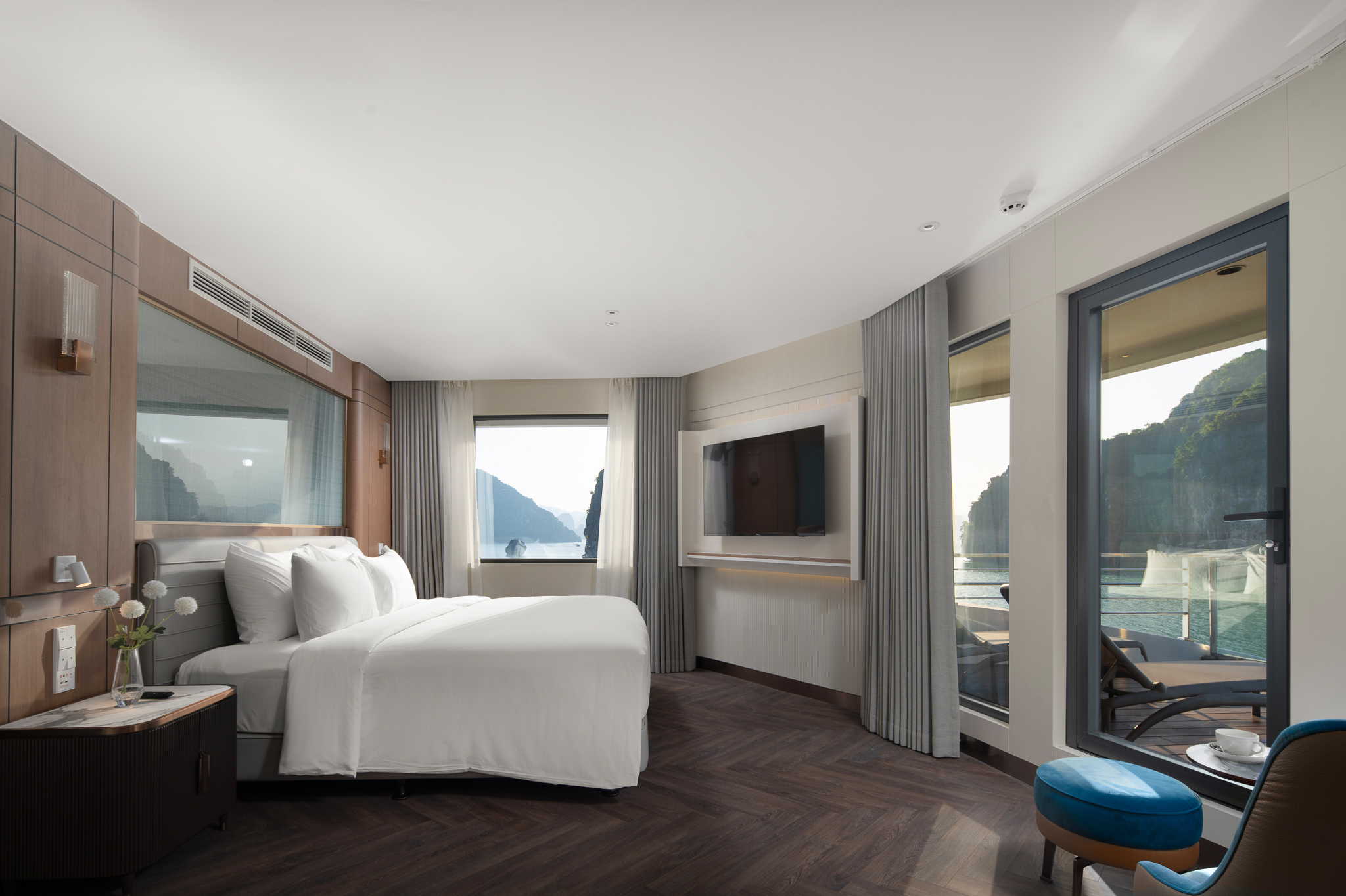 Grand Pioneers Halong Bay Cruise 1