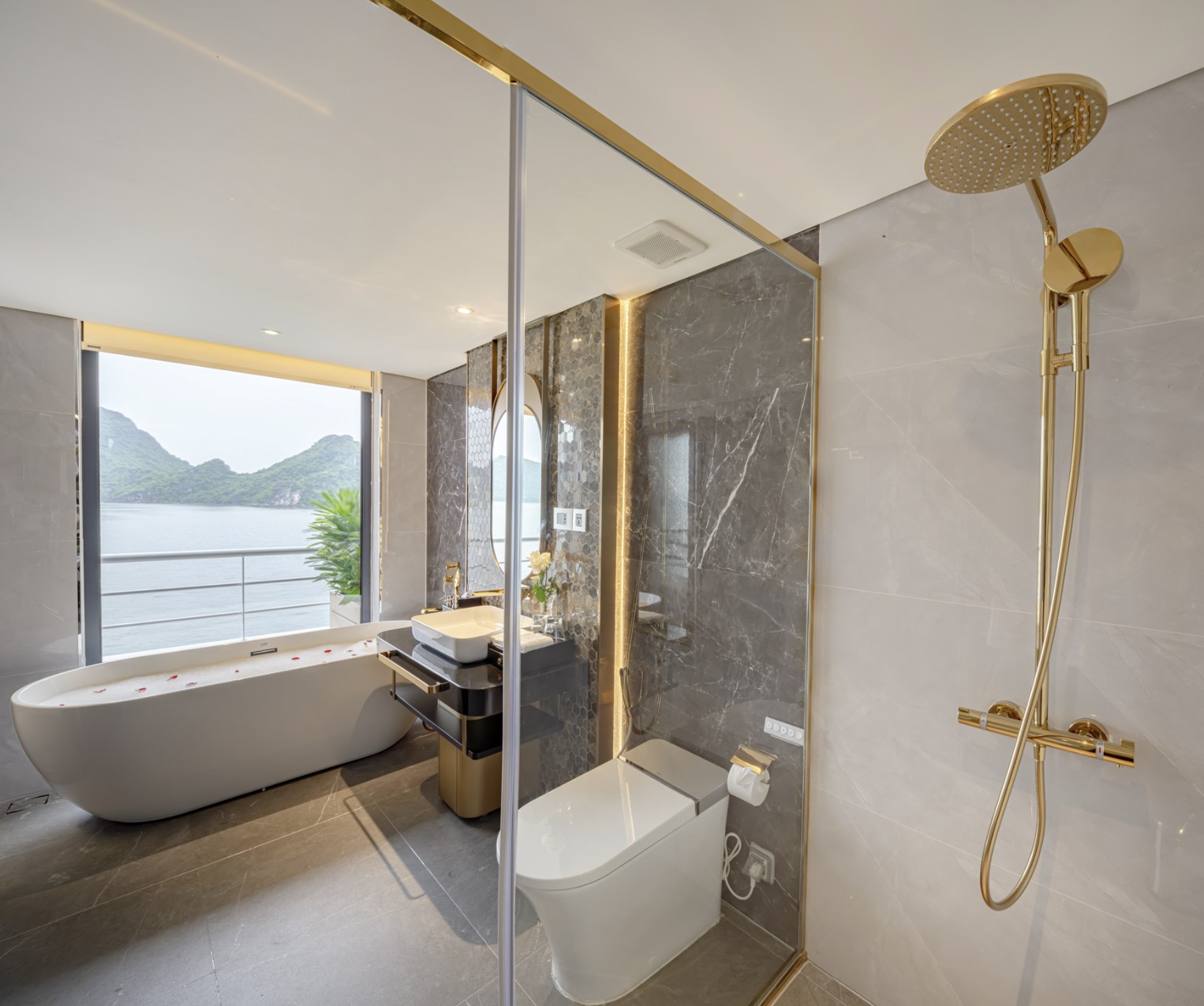 Sea Stars Cruise Ha Long