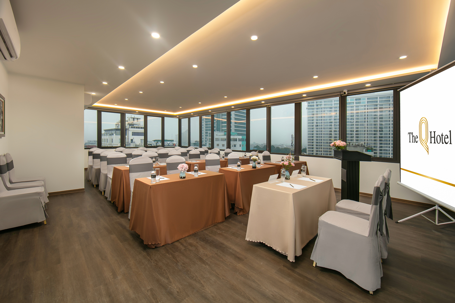 The Q Hotel