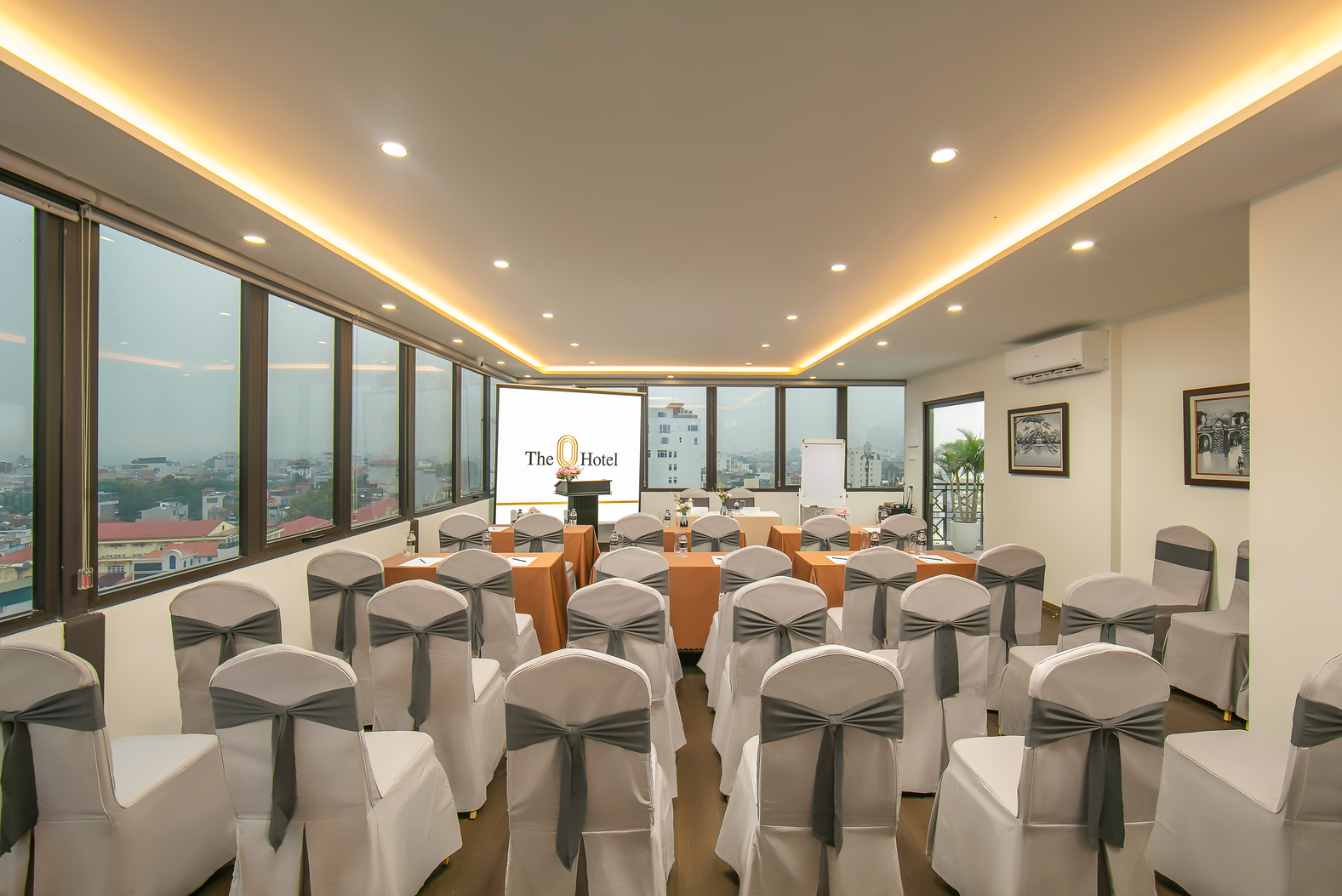 The Q Hotel