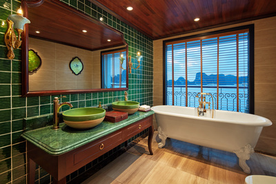 SUITE DOUBLE OR TWIN SEA VIEW WITH BALCONY