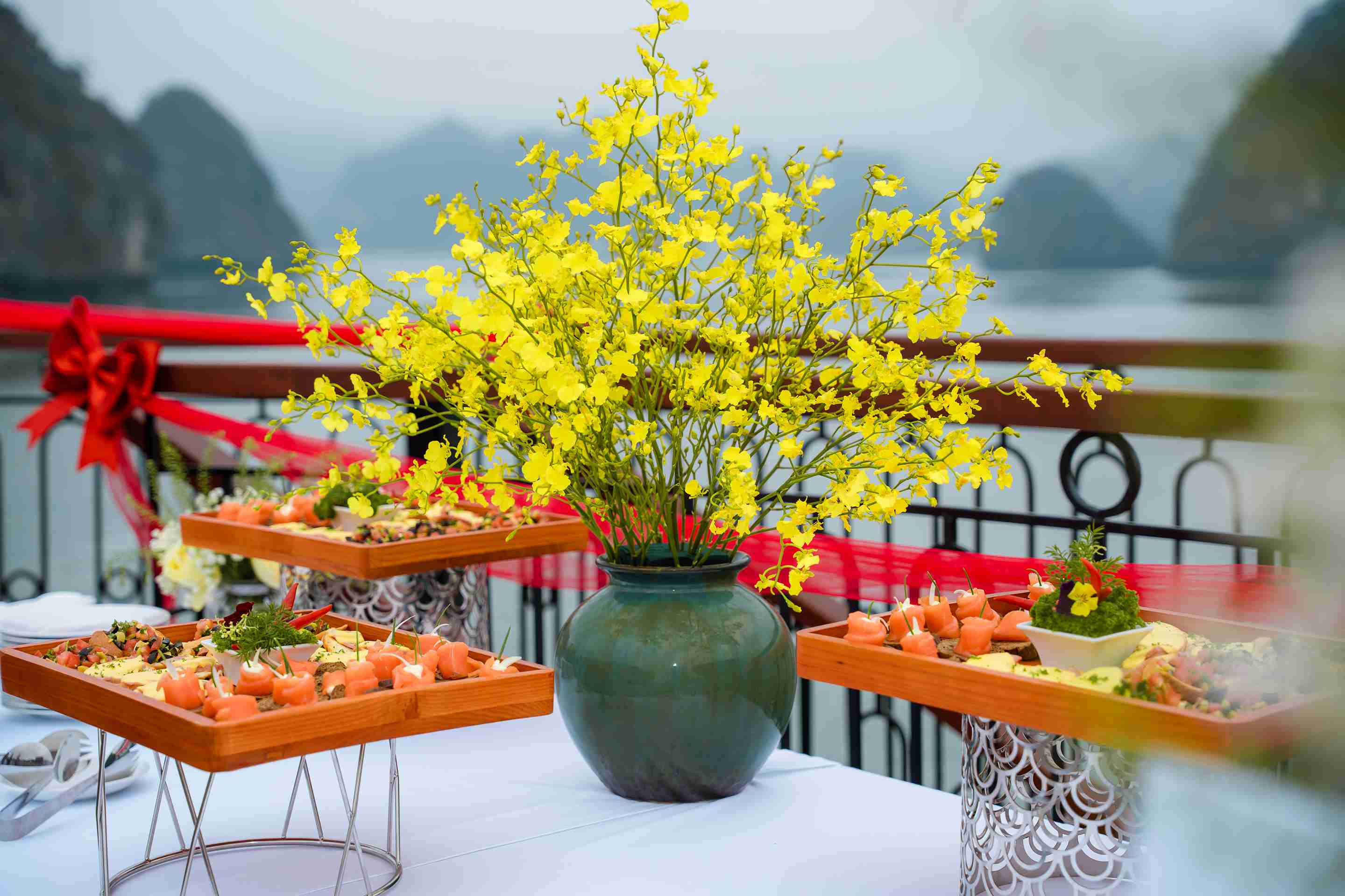 Indochine Grand Lan Ha Bay