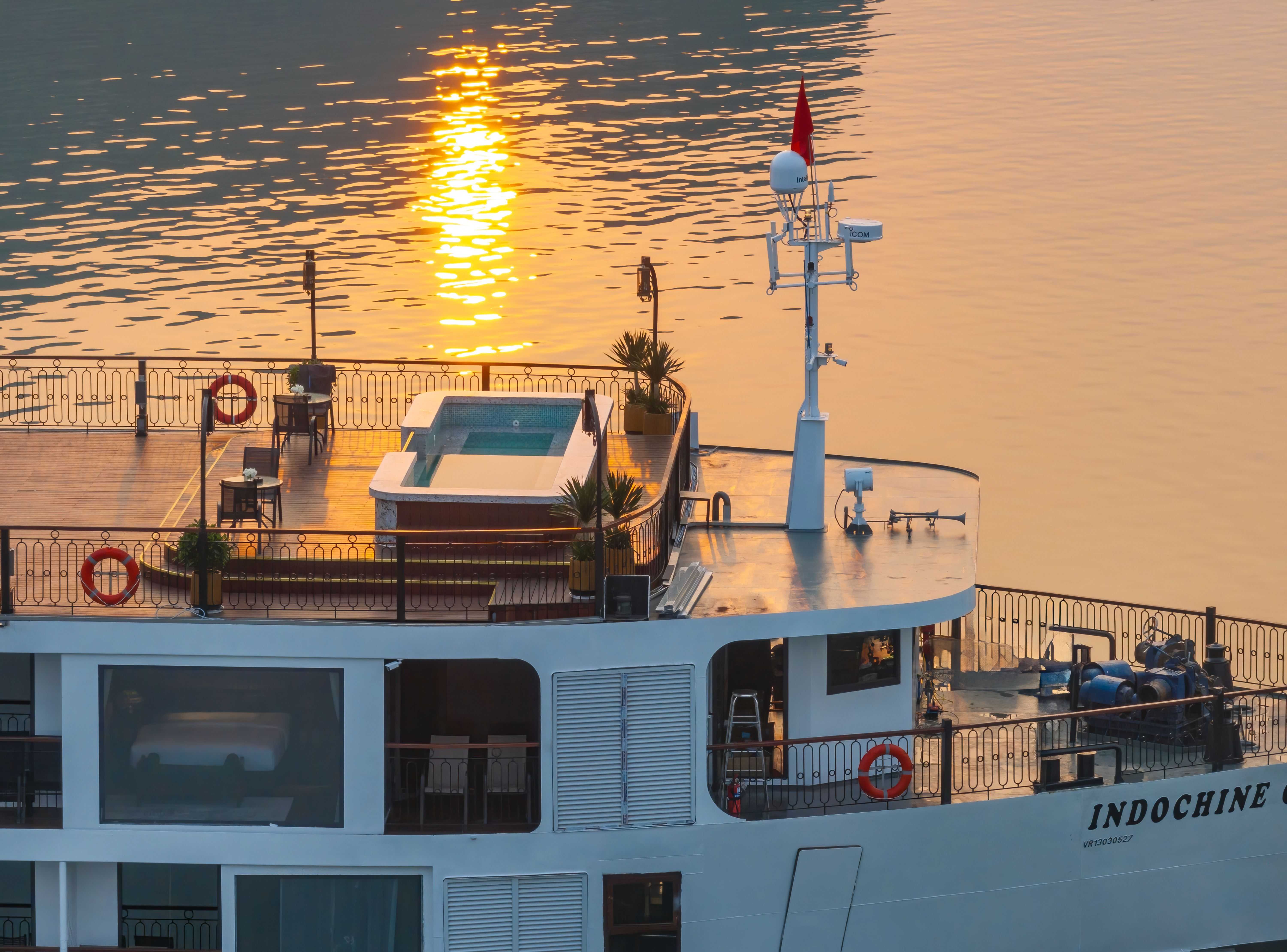 Indochine Grand Lan Ha Bay