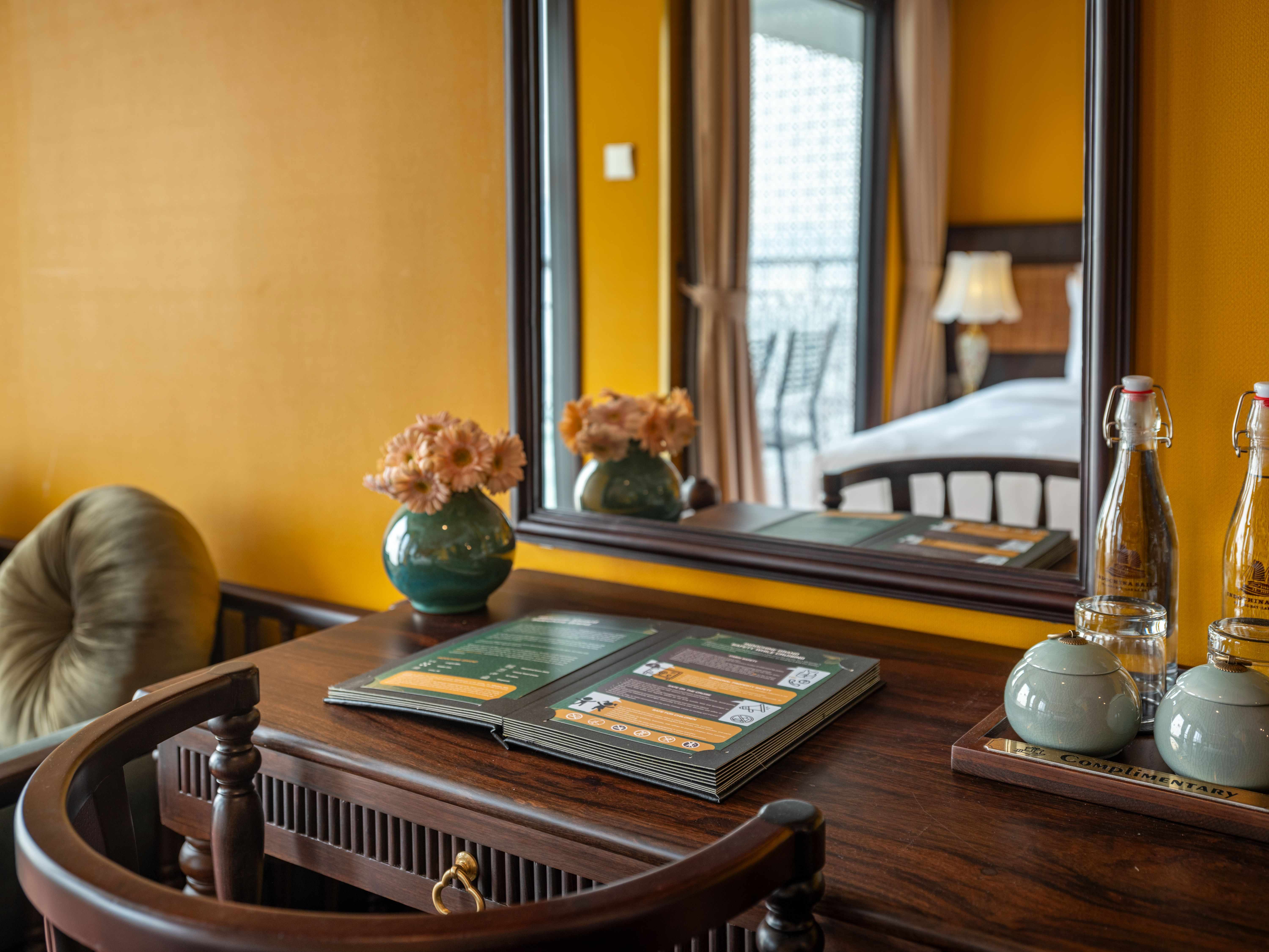 JUNIOR SUITE DOUBLE OR TWIN OCEAN VIEW WITH BALCONY
