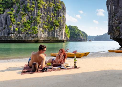 Indochine Cruise Lan Ha Bay