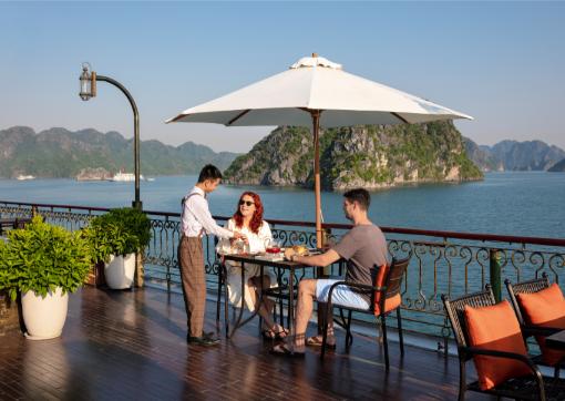 Indochine Cruise Lan Ha Bay