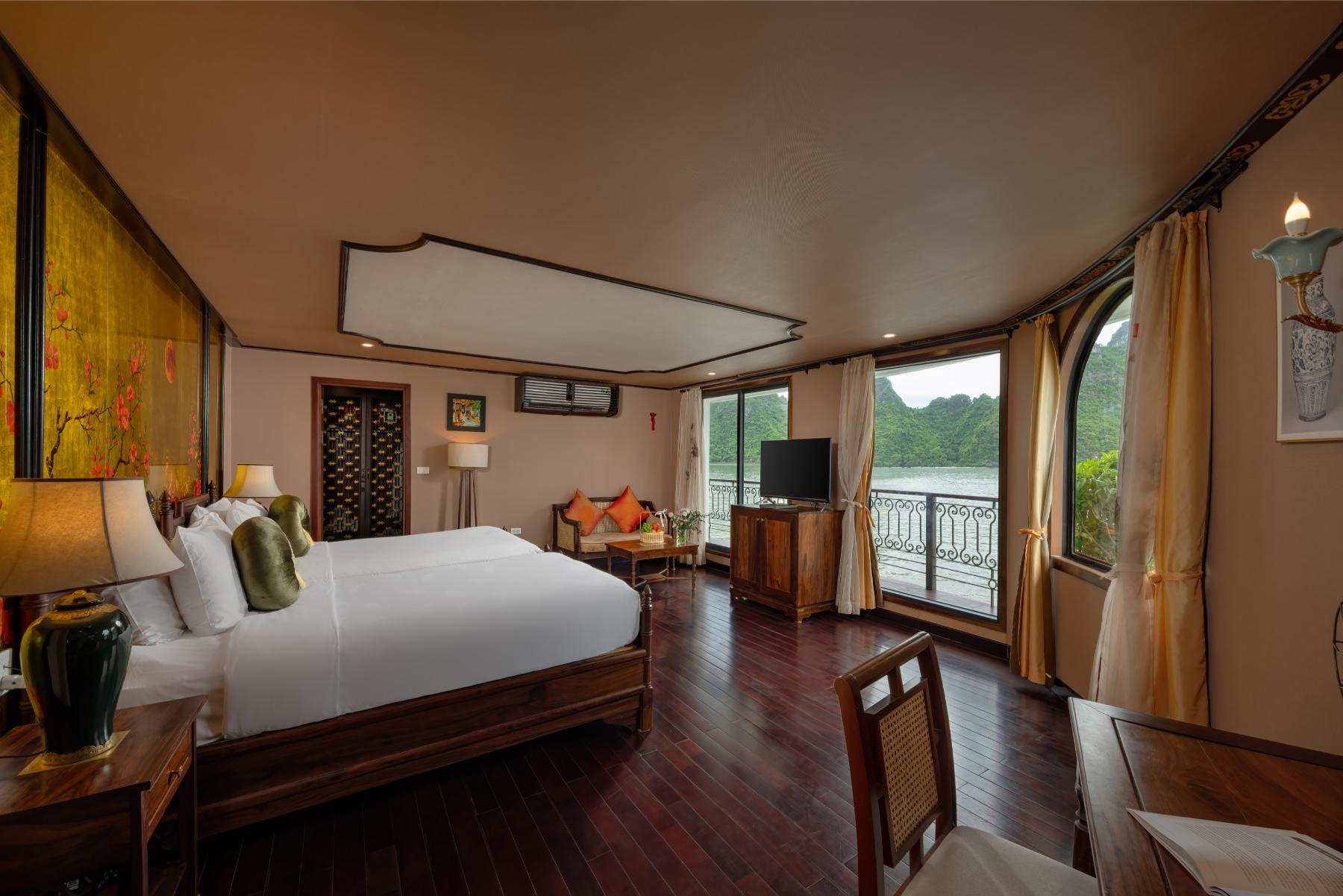 Indochine Cruise Lan Ha Bay