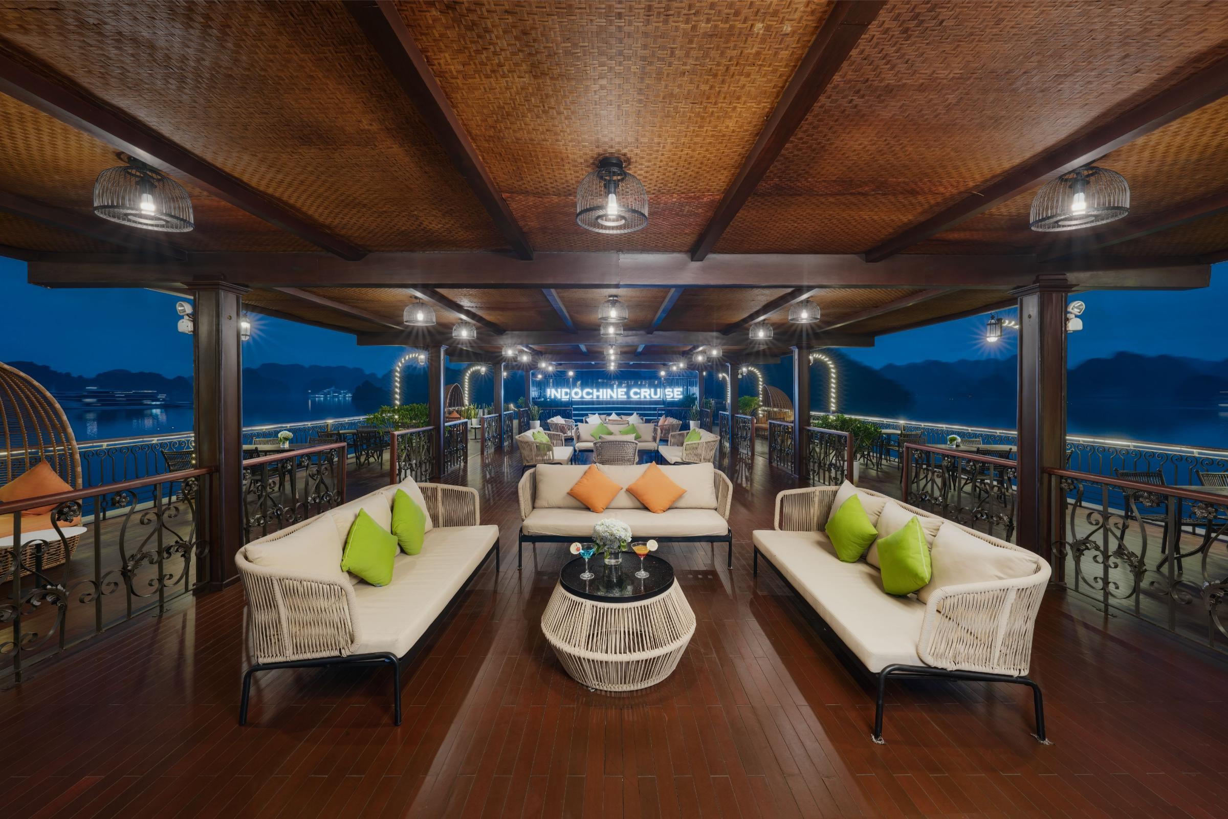 Indochine Cruise Lan Ha Bay