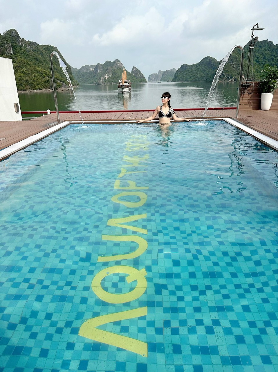 Aqua Of The Seas Cruise Halong